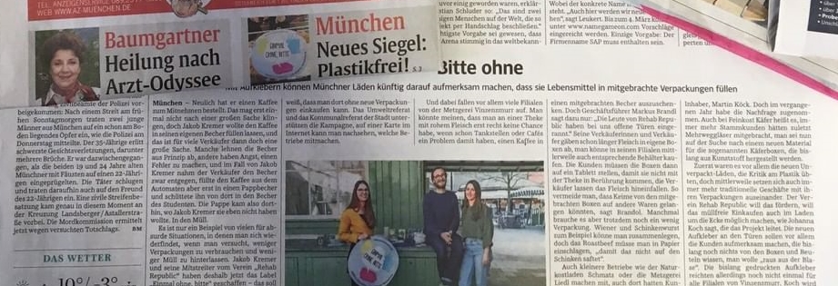 Zeitungsartikel aus der AZ mit dem Titel „Neues Siegel: Plastikfrei!“ und der SZ mit dem Titel „Bitte ohne“, jeweils mit Bildern von „Einmal ohne, bitte“